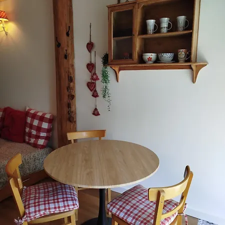 La Grange, Appartement Avec Jardin Et Jacuzzi 