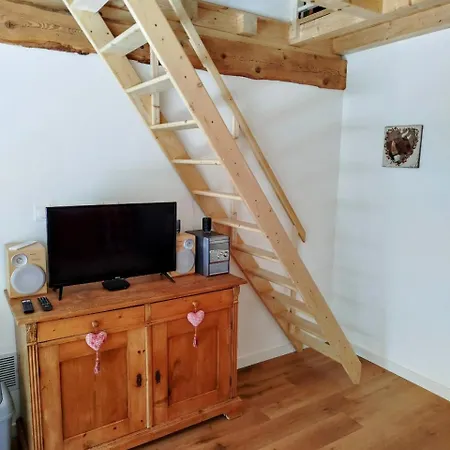 La Grange, Appartement Avec Jardin Et Jacuzzi 
