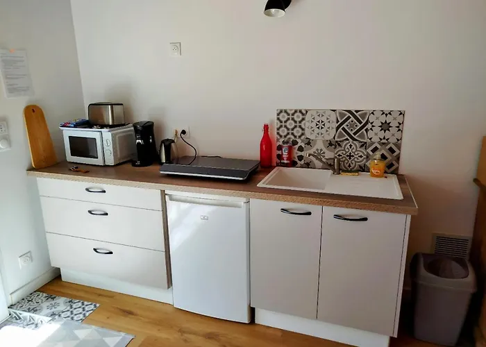 La Grange, Appartement Avec Jardin Et Jacuzzi \