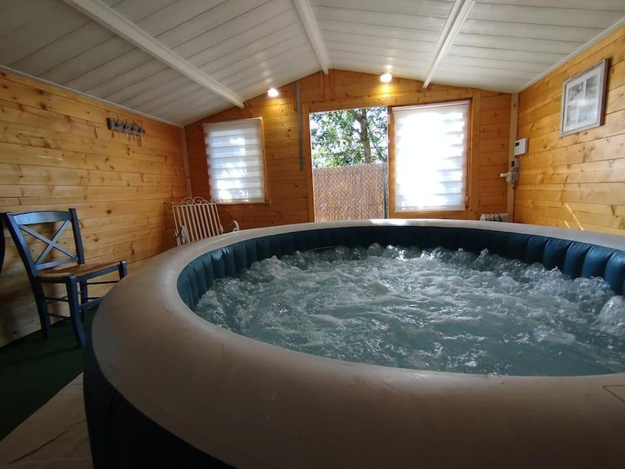 Apartment La Grange, Avec Jardin Et Jacuzzi 