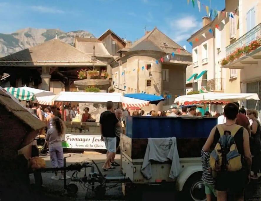 La Grange, Avec Jardin Et Jacuzzi 